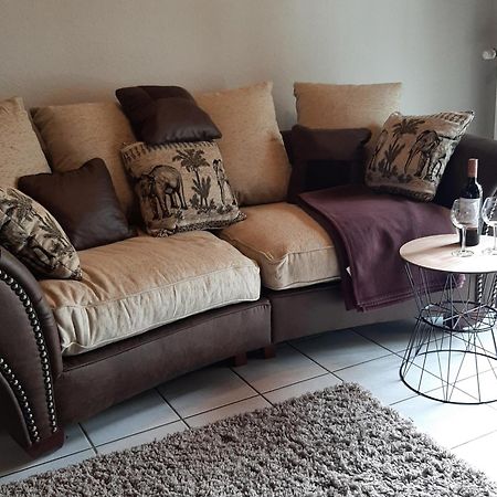 Neu! Schicke Ferienwohnung Niebuell ภายนอก รูปภาพ